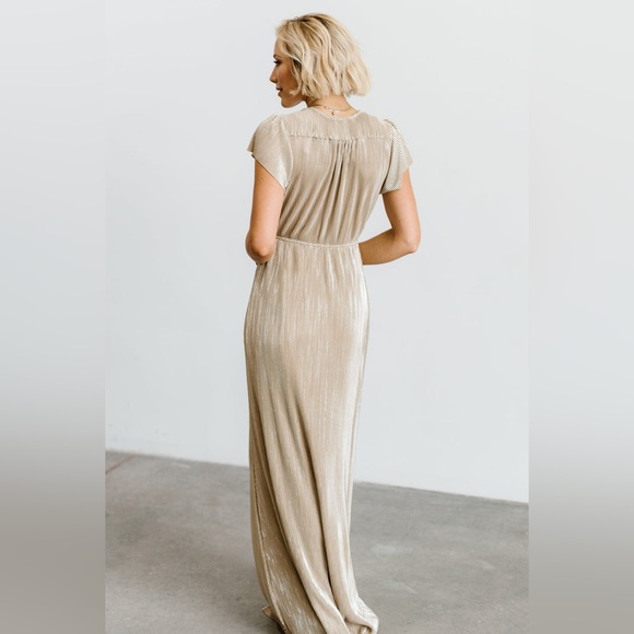 Baltic Born Gold Athena Pleated Maxi Dress Size Small - Picture 5 of 7